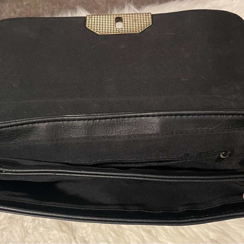 Black shoulder bag with gold chain - Picture 5 of 5